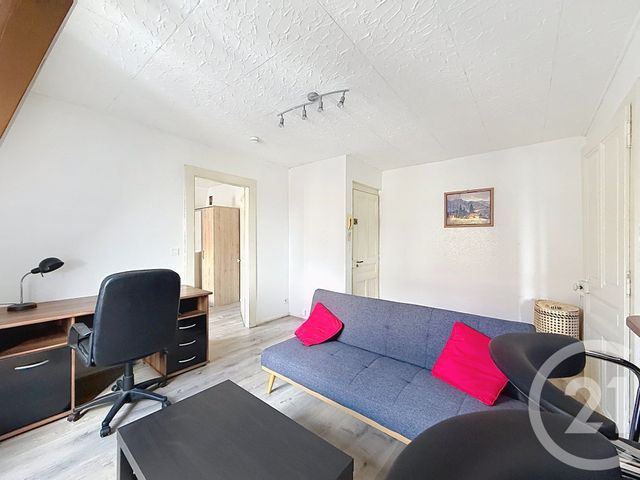Appartement F2 à louer - 2 pièces - 35.0 m2 - MONTBELIARD - 25 - FRANCHE-COMTE - Century 21 Agence De La Gare