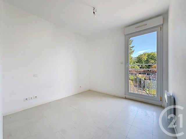 Appartement F1 à louer - 1 pièce - 34.0 m2 - MONTBELIARD - 25 - FRANCHE-COMTE - Century 21 Agence De La Gare