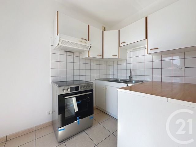 Appartement F1 à louer - 1 pièce - 34.0 m2 - MONTBELIARD - 25 - FRANCHE-COMTE - Century 21 Agence De La Gare
