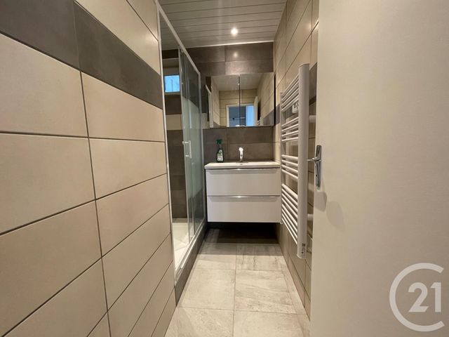 Appartement F5 à louer - 5 pièces - 84.0 m2 - MONTBELIARD - 25 - FRANCHE-COMTE - Century 21 Agence De La Gare