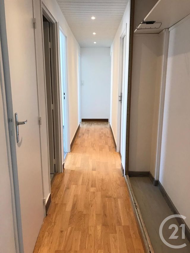 Appartement F5 à louer - 5 pièces - 84.0 m2 - MONTBELIARD - 25 - FRANCHE-COMTE - Century 21 Agence De La Gare