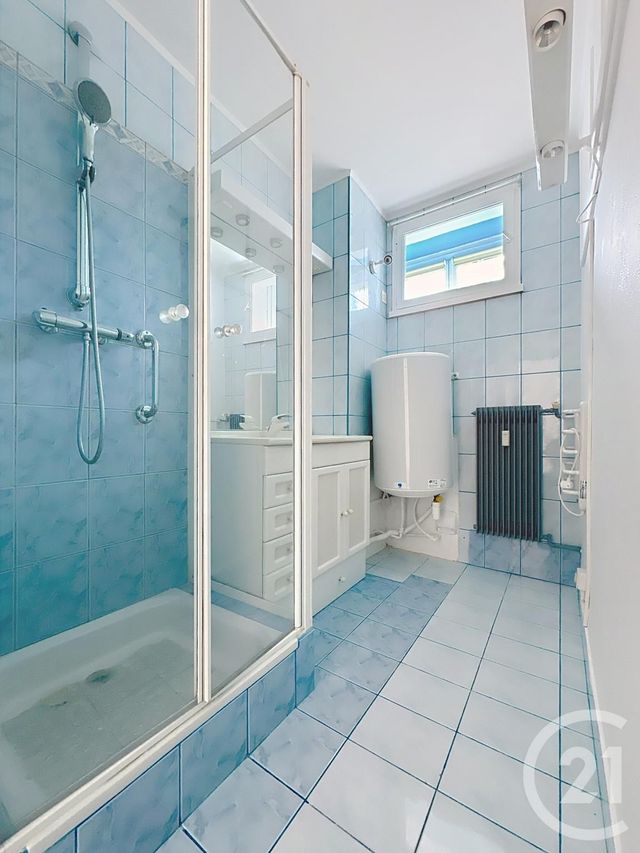 Appartement F3 à louer - 3 pièces - 56.0 m2 - MONTBELIARD - 25 - FRANCHE-COMTE - Century 21 Agence De La Gare