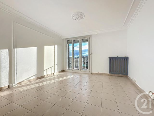 Appartement F3 à louer - 3 pièces - 56.0 m2 - MONTBELIARD - 25 - FRANCHE-COMTE - Century 21 Agence De La Gare