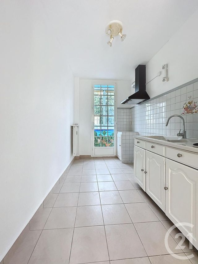 Appartement F3 à louer - 3 pièces - 56.0 m2 - MONTBELIARD - 25 - FRANCHE-COMTE - Century 21 Agence De La Gare