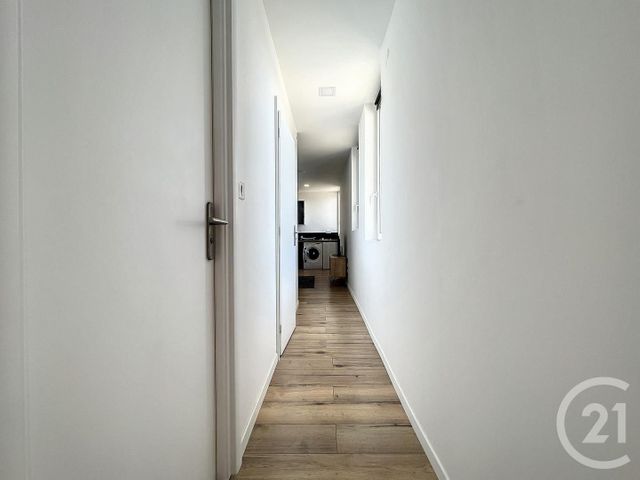 Appartement F1 à louer - 1 pièce - 30.0 m2 - MONTBELIARD - 25 - FRANCHE-COMTE - Century 21 Agence De La Gare