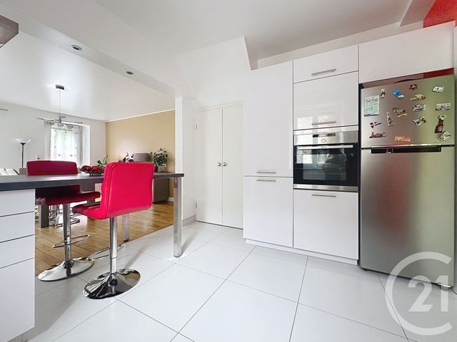 maison à louer - 6 pièces - 170.0 m2 - COLOMBIER FONTAINE - 25 - FRANCHE-COMTE - Century 21 Agence De La Gare