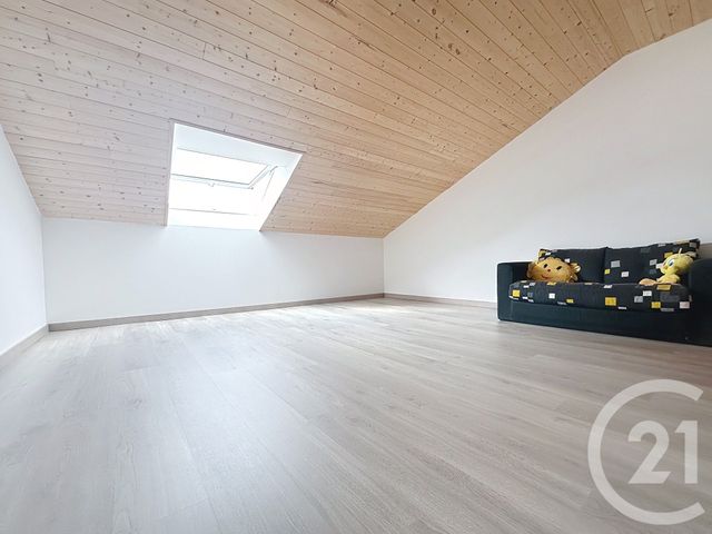 maison à louer - 6 pièces - 170.0 m2 - COLOMBIER FONTAINE - 25 - FRANCHE-COMTE - Century 21 Agence De La Gare