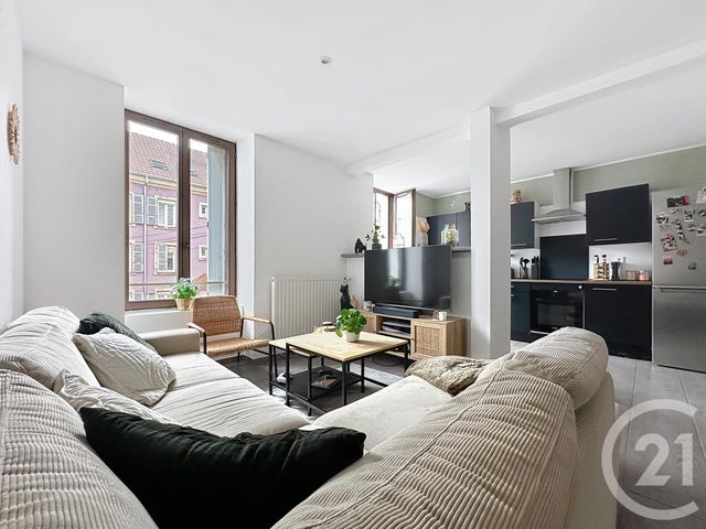 Appartement F4 à louer - 4 pièces - 85.0 m2 - BELFORT - 90 - FRANCHE-COMTE - Century 21 Agence De La Gare