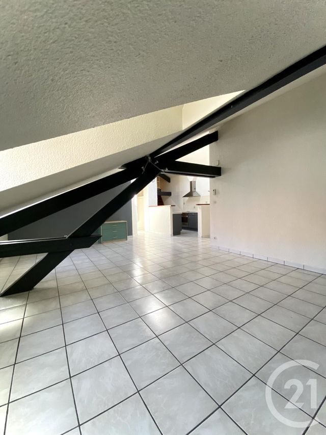 Appartement F4 à louer - 4 pièces - 66.23 m2 - MONTBELIARD - 25 - FRANCHE-COMTE - Century 21 Agence De La Gare