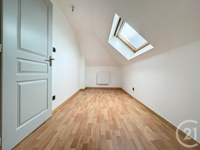 Appartement F4 à louer - 4 pièces - 70.0 m2 - MONTBELIARD - 25 - FRANCHE-COMTE - Century 21 Agence De La Gare