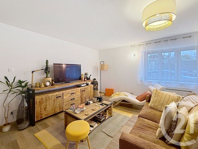 Appartement F2 à louer - 2 pièces - 76.3 m2 - BROGNARD - 25 - FRANCHE-COMTE - Century 21 Agence De La Gare