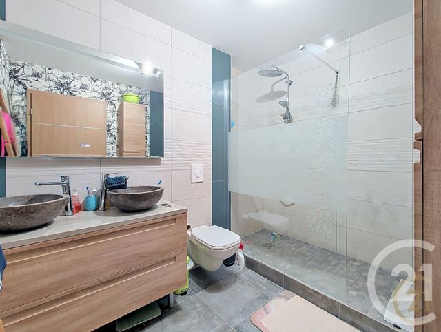 Appartement F4 à louer - 4 pièces - 84.5 m2 - DAMBENOIS - 25 - FRANCHE-COMTE - Century 21 Agence De La Gare