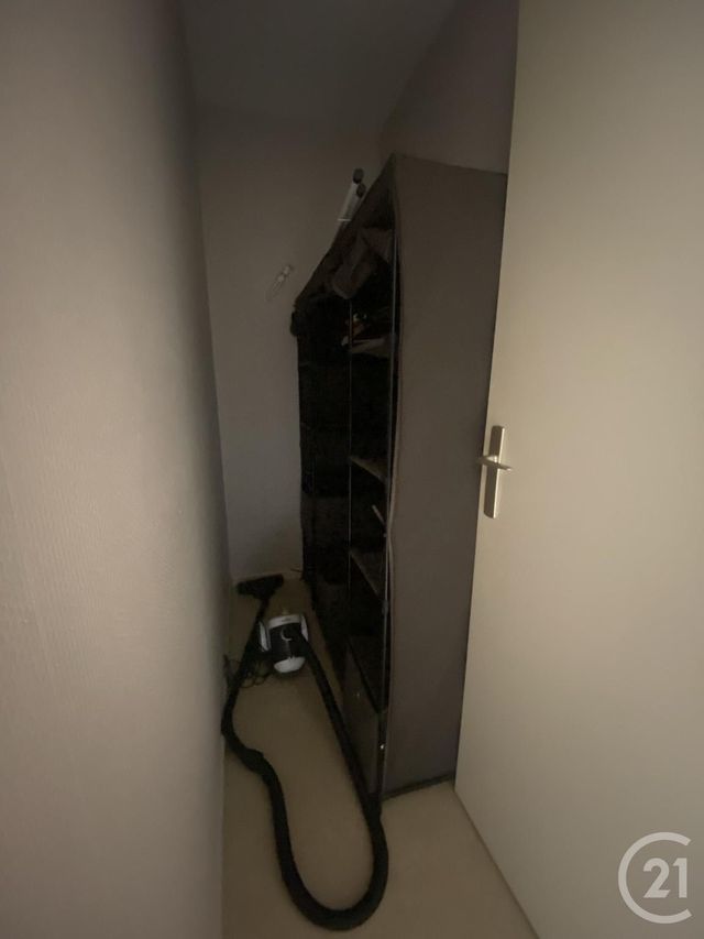 Appartement F1 à louer - 1 pièce - 30.0 m2 - MONTBELIARD - 25 - FRANCHE-COMTE - Century 21 Agence De La Gare