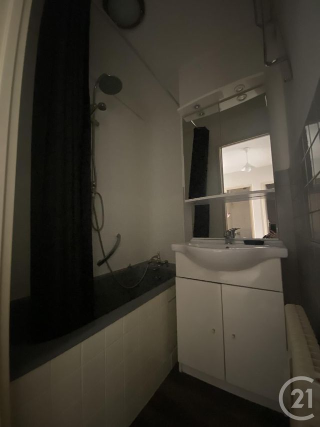 Appartement F1 à louer - 1 pièce - 30.0 m2 - MONTBELIARD - 25 - FRANCHE-COMTE - Century 21 Agence De La Gare