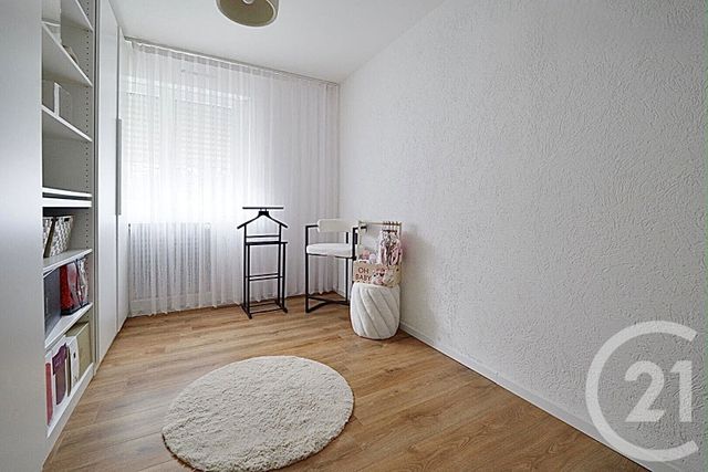 Appartement F4 à vendre - 4 pièces - 76.1 m2 - MONTBELIARD - 25 - FRANCHE-COMTE - Century 21 Agence De La Gare