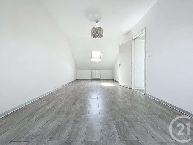 Appartement F4 à vendre - 4 pièces - 61.7 m2 - BEAUCOURT - 90 - FRANCHE-COMTE - Century 21 Agence De La Gare