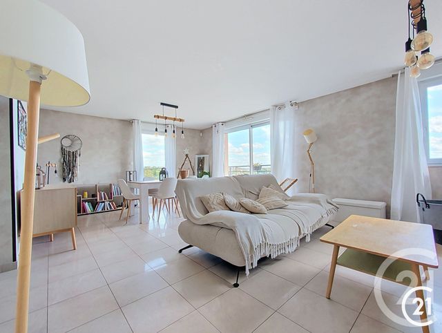 Appartement F5 à vendre - 5 pièces - 104.64 m2 - STE SUZANNE - 25 - FRANCHE-COMTE - Century 21 Agence De La Gare