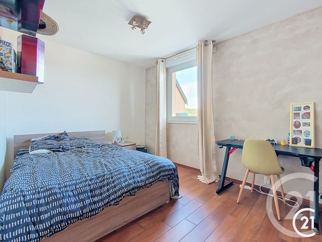 Appartement F5 à vendre - 5 pièces - 104.64 m2 - STE SUZANNE - 25 - FRANCHE-COMTE - Century 21 Agence De La Gare