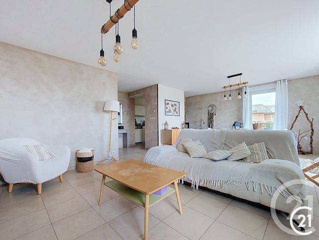 Appartement F5 à vendre - 5 pièces - 104.64 m2 - STE SUZANNE - 25 - FRANCHE-COMTE - Century 21 Agence De La Gare