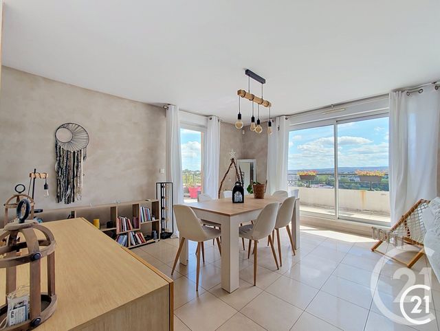 Appartement F5 à vendre - 5 pièces - 104.64 m2 - STE SUZANNE - 25 - FRANCHE-COMTE - Century 21 Agence De La Gare