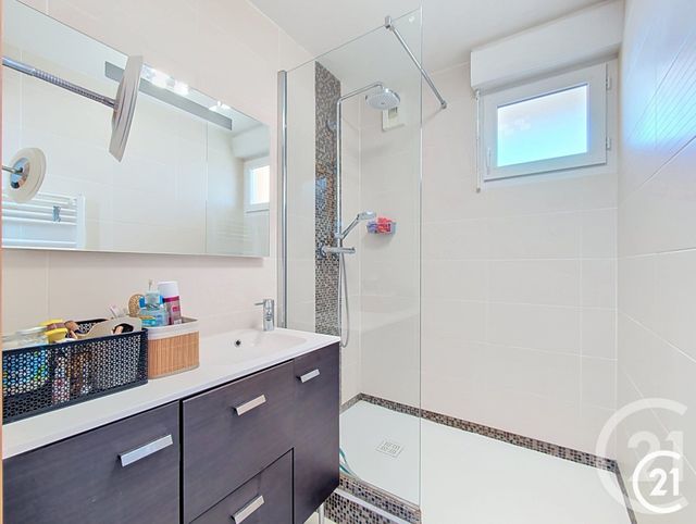 Appartement F5 à vendre - 5 pièces - 104.64 m2 - STE SUZANNE - 25 - FRANCHE-COMTE - Century 21 Agence De La Gare