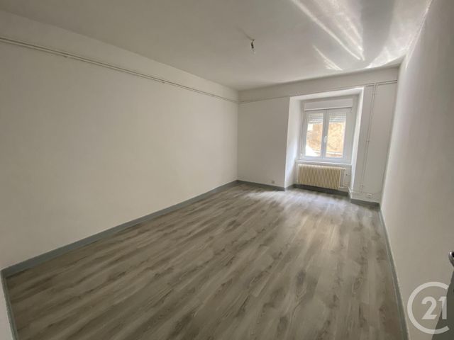 Appartement F4 à louer - 4 pièces - 104.0 m2 - DELLE - 90 - FRANCHE-COMTE - Century 21 Agence De La Gare
