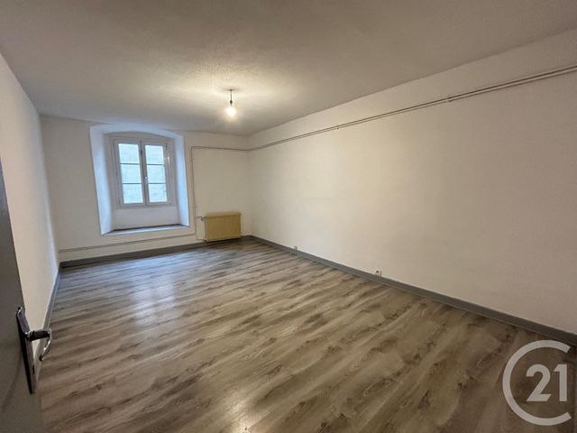 Appartement F4 à louer - 4 pièces - 104.0 m2 - DELLE - 90 - FRANCHE-COMTE - Century 21 Agence De La Gare