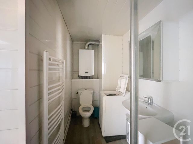 Appartement T2 à louer - 2 pièces - 40.0 m2 - MONTBELIARD - 25 - FRANCHE-COMTE - Century 21 Agence De La Gare