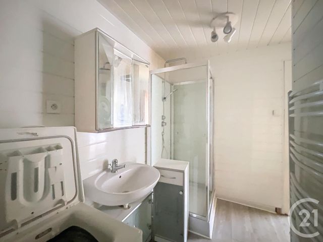 Appartement T2 à louer - 2 pièces - 40.0 m2 - MONTBELIARD - 25 - FRANCHE-COMTE - Century 21 Agence De La Gare