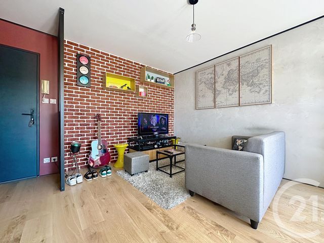 Appartement F2 à louer - 2 pièces - 44.0 m2 - HERICOURT - 70 - FRANCHE-COMTE - Century 21 Agence De La Gare