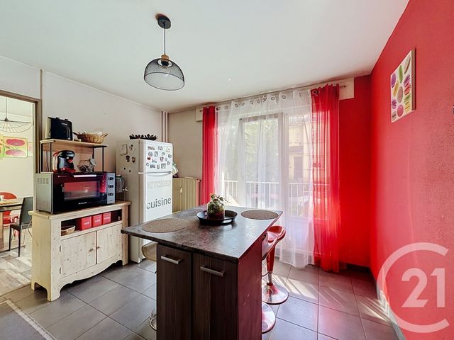 Appartement F4 à vendre - 4 pièces - 89.62 m2 - MONTBELIARD - 25 - FRANCHE-COMTE - Century 21 Agence De La Gare