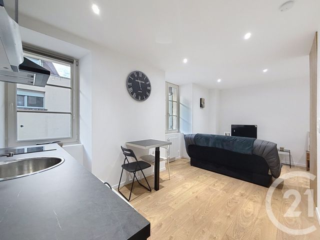 Appartement F1 à louer - 1 pièce - 22.0 m2 - MONTBELIARD - 25 - FRANCHE-COMTE - Century 21 Agence De La Gare