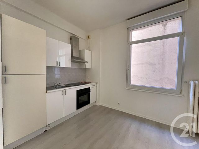 Appartement F2 à louer - 2 pièces - 41.0 m2 - MONTBELIARD - 25 - FRANCHE-COMTE - Century 21 Agence De La Gare
