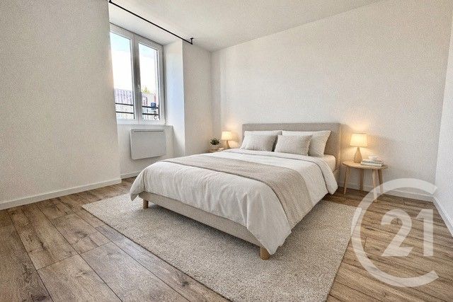 Appartement T2 à louer - 2 pièces - 35.0 m2 - STE SUZANNE - 25 - FRANCHE-COMTE - Century 21 Agence De La Gare