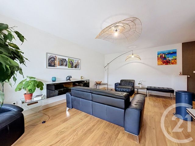 Appartement F4 à vendre - 4 pièces - 76.31 m2 - MONTBELIARD - 25 - FRANCHE-COMTE - Century 21 Agence De La Gare