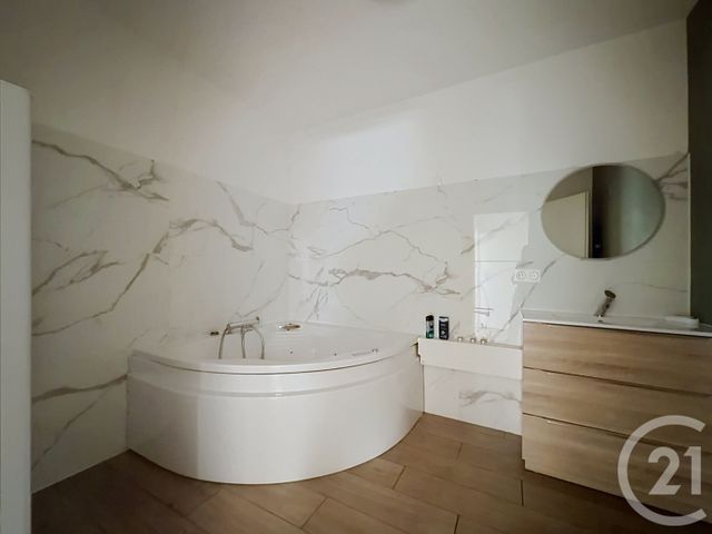 Appartement F2 à louer - 2 pièces - 58.22 m2 - AUDINCOURT - 25 - FRANCHE-COMTE - Century 21 Agence De La Gare