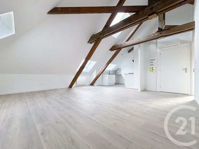 Appartement F3 à louer - 3 pièces - 70.0 m2 - HERIMONCOURT - 25 - FRANCHE-COMTE - Century 21 Agence De La Gare