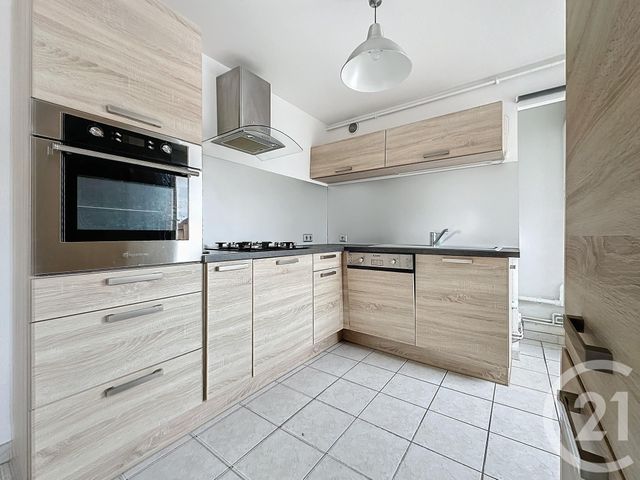 Appartement F5 à louer - 5 pièces - 88.0 m2 - SELONCOURT - 25 - FRANCHE-COMTE - Century 21 Agence De La Gare