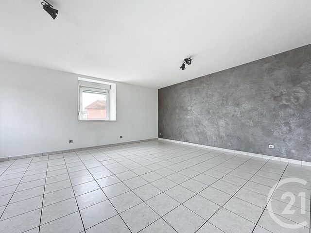 Appartement F5 à louer - 5 pièces - 88.0 m2 - SELONCOURT - 25 - FRANCHE-COMTE - Century 21 Agence De La Gare