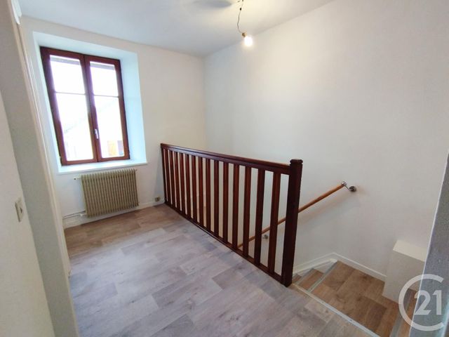 Appartement F4 à louer - 4 pièces - 87.59 m2 - VALENTIGNEY - 25 - FRANCHE-COMTE - Century 21 Agence De La Gare
