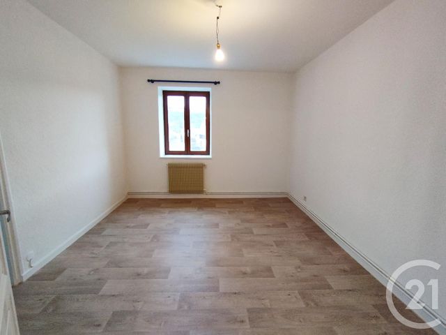 Appartement F4 à louer - 4 pièces - 87.59 m2 - VALENTIGNEY - 25 - FRANCHE-COMTE - Century 21 Agence De La Gare
