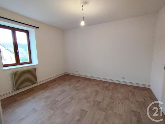 Appartement F4 à louer - 4 pièces - 87.59 m2 - VALENTIGNEY - 25 - FRANCHE-COMTE - Century 21 Agence De La Gare