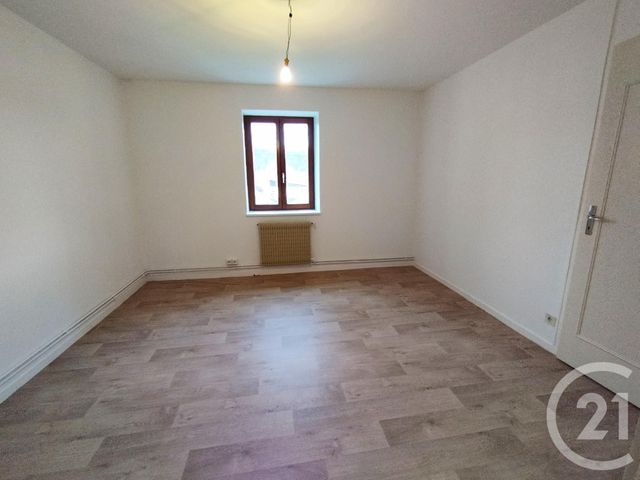 Appartement F4 à louer - 4 pièces - 87.59 m2 - VALENTIGNEY - 25 - FRANCHE-COMTE - Century 21 Agence De La Gare