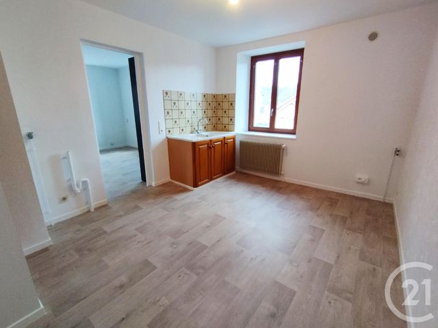 Appartement F4 à louer - 4 pièces - 87.59 m2 - VALENTIGNEY - 25 - FRANCHE-COMTE - Century 21 Agence De La Gare