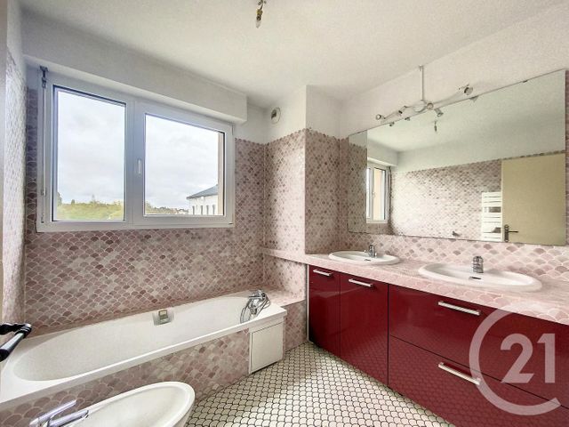 Appartement Duplex à louer - 7 pièces - 141.0 m2 - AUDINCOURT - 25 - FRANCHE-COMTE - Century 21 Agence De La Gare