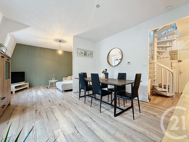 Appartement F3 à louer - 3 pièces - 63.0 m2 - COUTHENANS - 70 - FRANCHE-COMTE - Century 21 Agence De La Gare