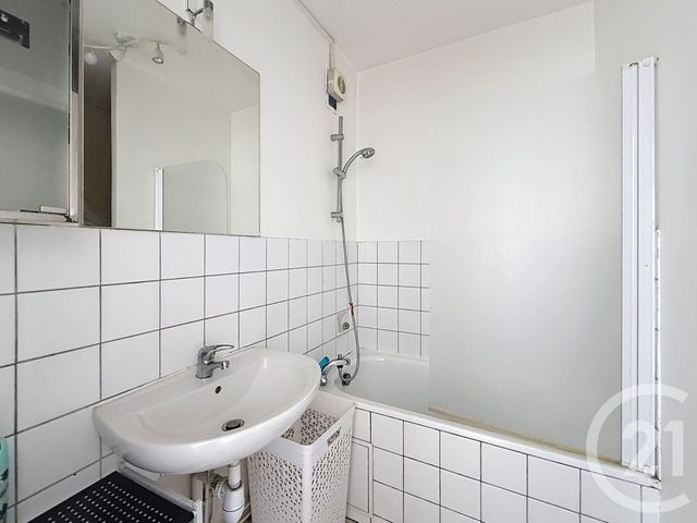 Appartement F2 bis à vendre - 2 pièces - 46.1 m2 - MONTBELIARD - 25 - FRANCHE-COMTE - Century 21 Agence De La Gare