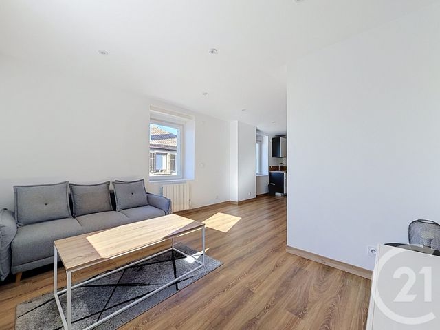 Appartement F2 à louer - 2 pièces - 40.0 m2 - SELONCOURT - 25 - FRANCHE-COMTE - Century 21 Agence De La Gare