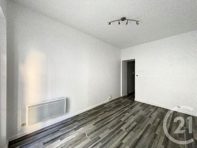 Appartement F1 à louer - 1 pièce - 25.48 m2 - MONTBELIARD - 25 - FRANCHE-COMTE - Century 21 Agence De La Gare