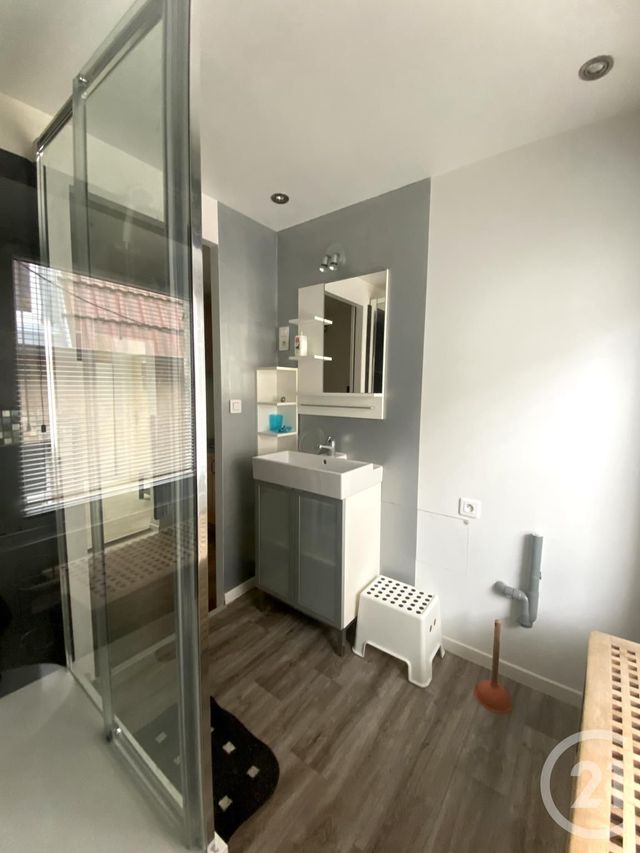 Appartement F1 à louer - 1 pièce - 22.0 m2 - MONTBELIARD - 25 - FRANCHE-COMTE - Century 21 Agence De La Gare